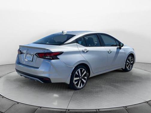 2022 Nissan Versa 1.6 S