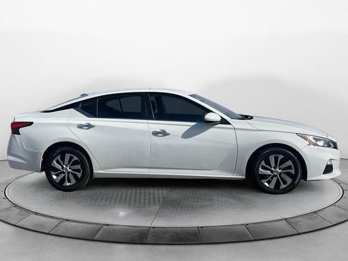 2021 Nissan Altima S FWD