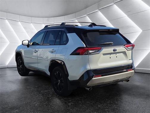 2022 Toyota RAV4 Hybrid SE