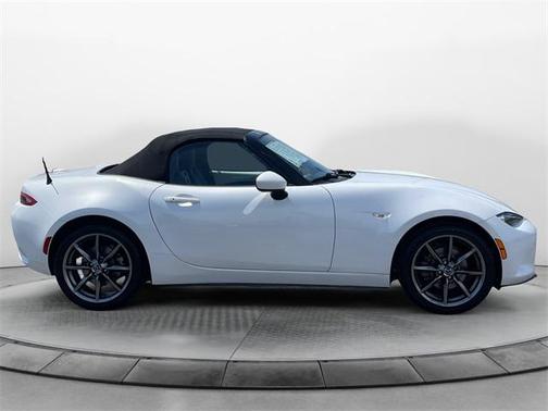 2016 Mazda MX-5 Miata Grand Touring