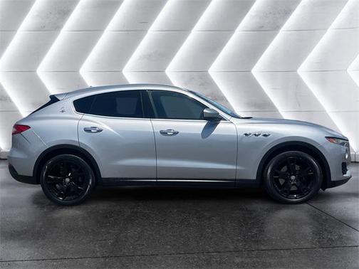 2017 Maserati Levante Base