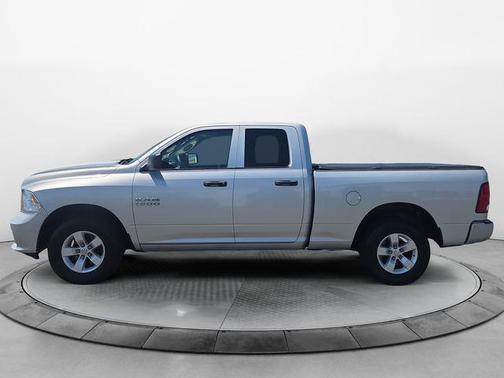 Bright Silver Metallic Clearcoat 2017 RAM 1500 Express