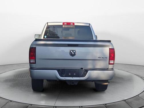 Bright Silver Metallic Clearcoat 2017 RAM 1500 Express