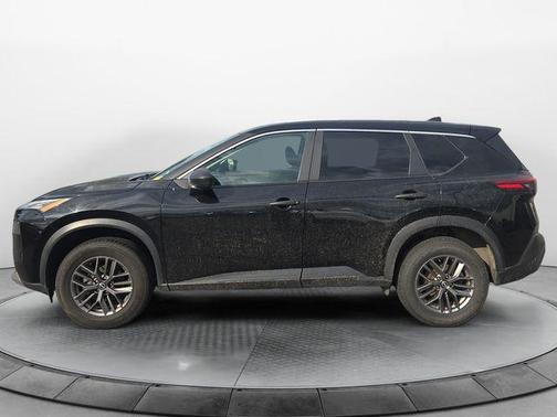 Super Black 2023 Nissan Rogue S