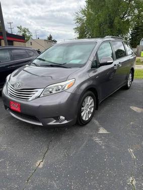 Pewter 2017 Toyota Sienna Limited Premium