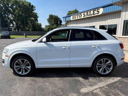 White 2015 Audi Q3 2.0T Premium Plus