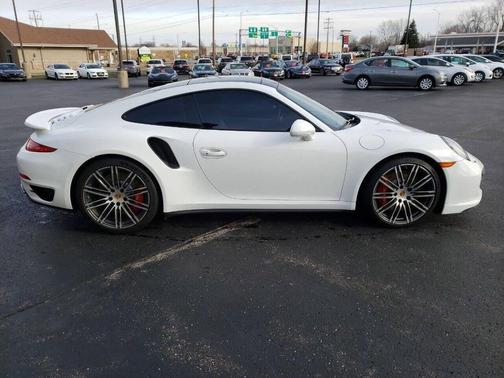 2016 Porsche 911 Turbo