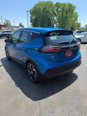 Bright Blue Metallic 2022 Chevrolet Bolt EV FWD 2LT