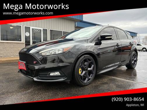 Shadow Black 2017 Ford Focus ST