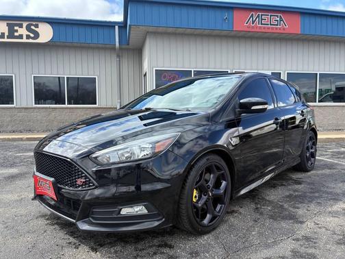2017 Ford Focus ST 