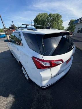 White 2018 Chevrolet Equinox LT