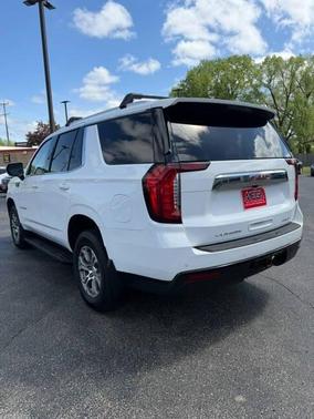Summit White 2022 GMC Yukon SLE