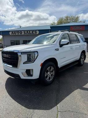 Summit White 2022 GMC Yukon SLE