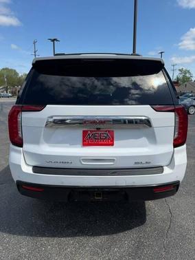 Summit White 2022 GMC Yukon SLE