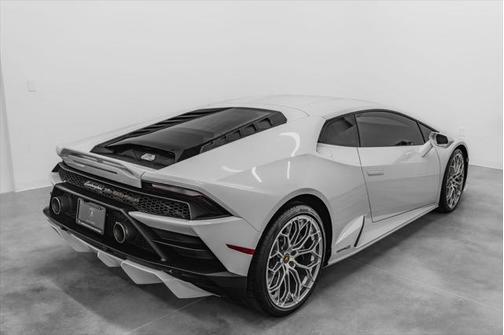 2020 Lamborghini Huracan EVO Base