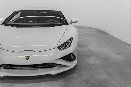 2020 Lamborghini Huracan EVO Base