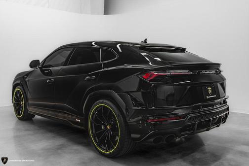 2024 Lamborghini Urus S