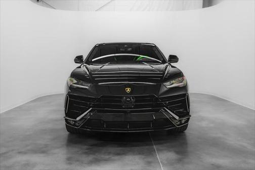 2024 Lamborghini Urus S