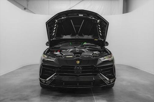 2024 Lamborghini Urus S