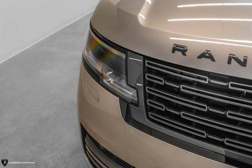 2024 Land Rover Range Rover P530 SE