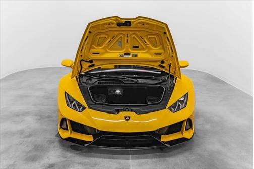 2020 Lamborghini Huracan EVO Base