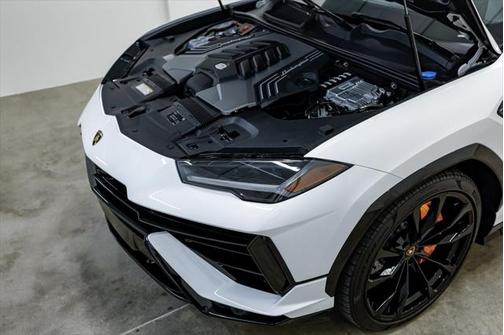 2024 Lamborghini Urus S