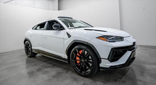 2024 Lamborghini Urus S