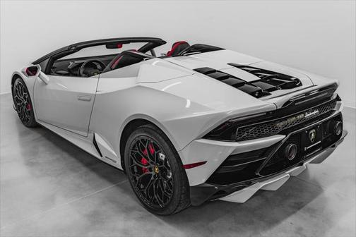 2022 Lamborghini Huracan EVO Spyder RWD