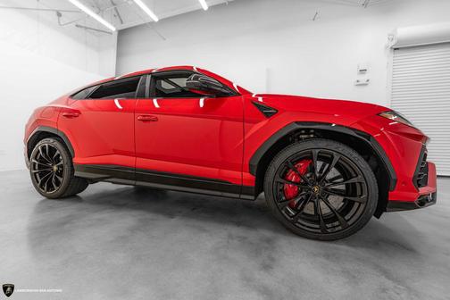 Red 2022 Lamborghini Urus