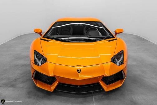 2014 Lamborghini Aventador 