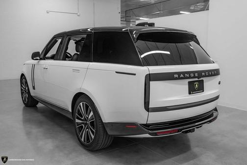 2023 Land Rover Range Rover P530 SE