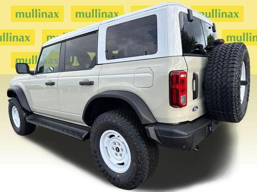 Desert Sand 2026 Ford Bronco Heritage Edition