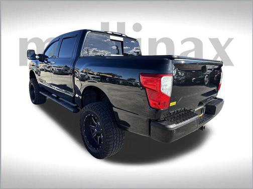 2018 Nissan Titan SL