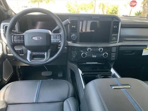 2025 Ford F-250 Platinum