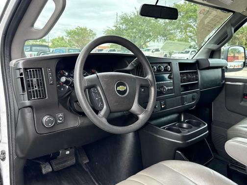 2017 Chevrolet Express 2500 Work Van