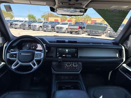 2020 Land Rover Defender 110 HSE