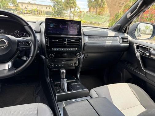 2023 Lexus GX 460 Base