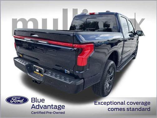 2023 Ford F-150 Lightning LARIAT