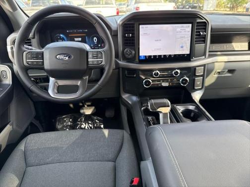 2025 Ford F-150 Lightning XLT