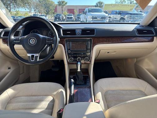 2012 Volkswagen Passat 2.0 TDI SEL Premium