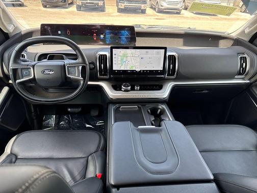 AGATE BLACK METALLIC 2025 Ford Expedition Max Platinum