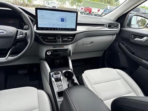 2025 Ford Escape PHEV SE