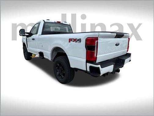 2025 Ford F-350 XLT