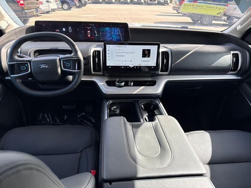 SPACE SILVER METALLIC 2025 Ford Expedition Active