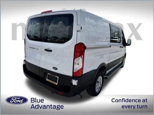 2022 Ford Transit-250 Base