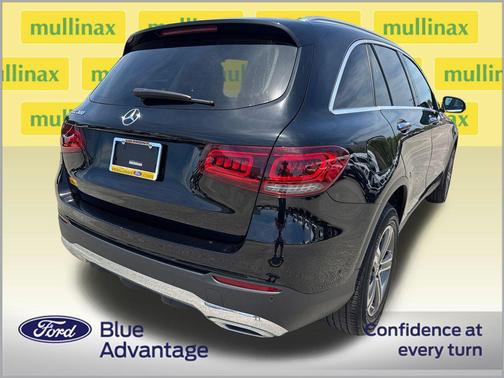 Black 2022 Mercedes-Benz GLC 300 Base