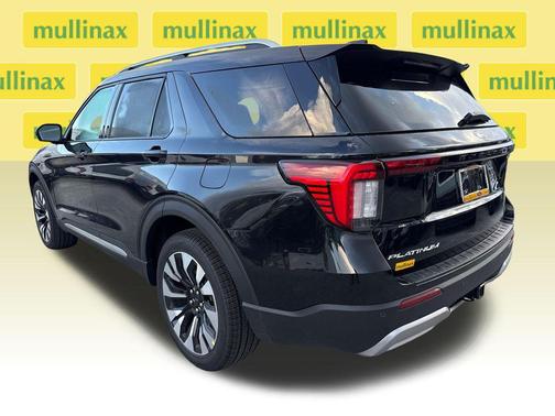 Agate Black Metallic 2027 Ford Explorer Platinum