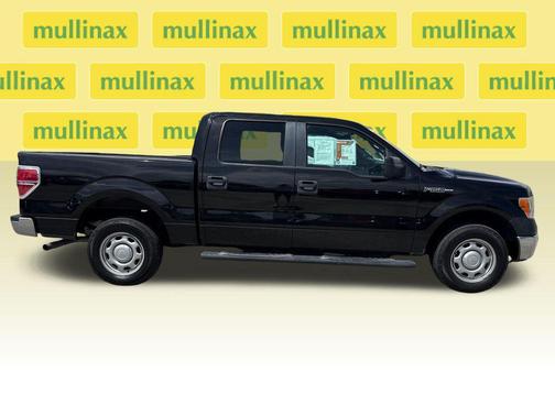 TUXEDO BLACK METALLIC 2013 Ford F-150 XL