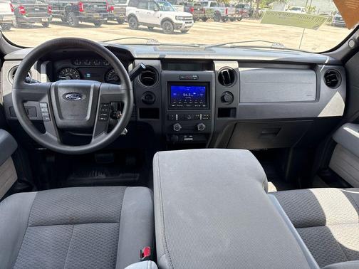 TUXEDO BLACK METALLIC 2013 Ford F-150 XL