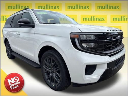 Star White Metallic Tri-Coat 2026 Ford Expedition Platinum